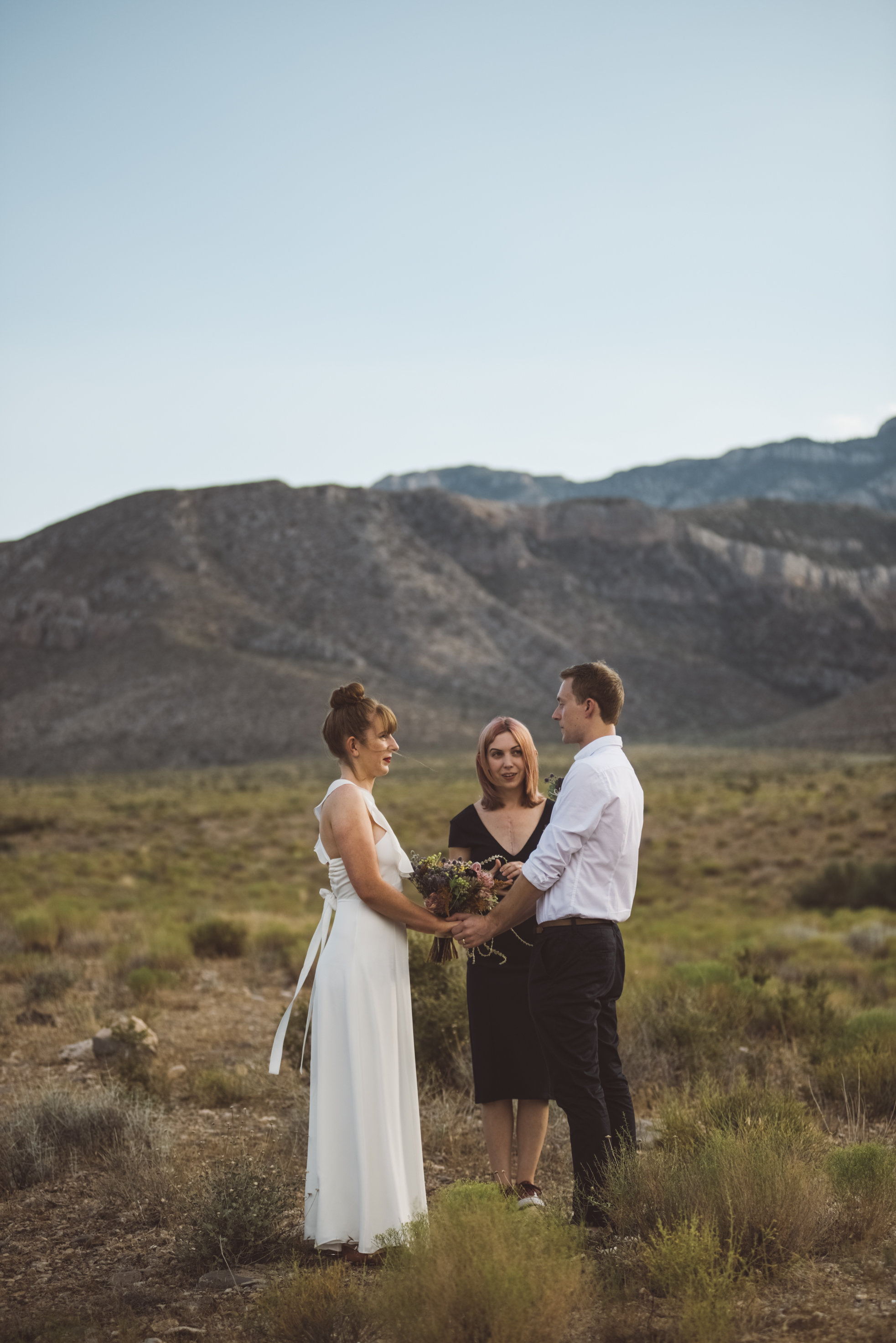 FLora Pop Desert Ceremony Red Rock Las Vegas Photography by Ashley Marie-64.jpg