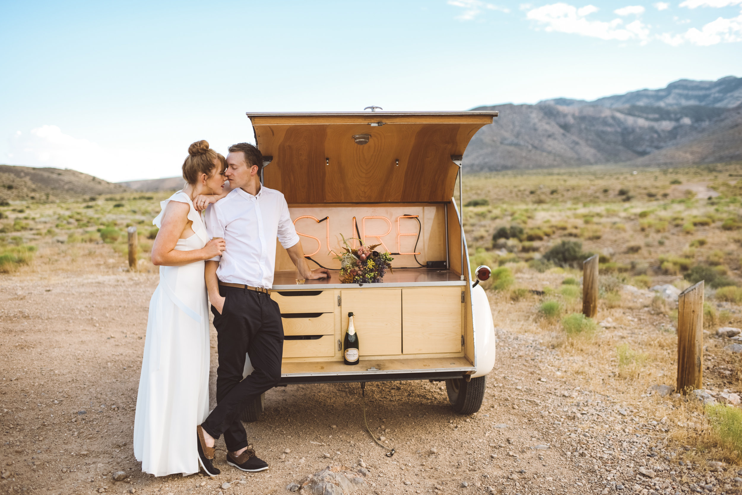 FLora Pop Desert Ceremony Red Rock Las Vegas Photography by Ashley Marie-199.jpg