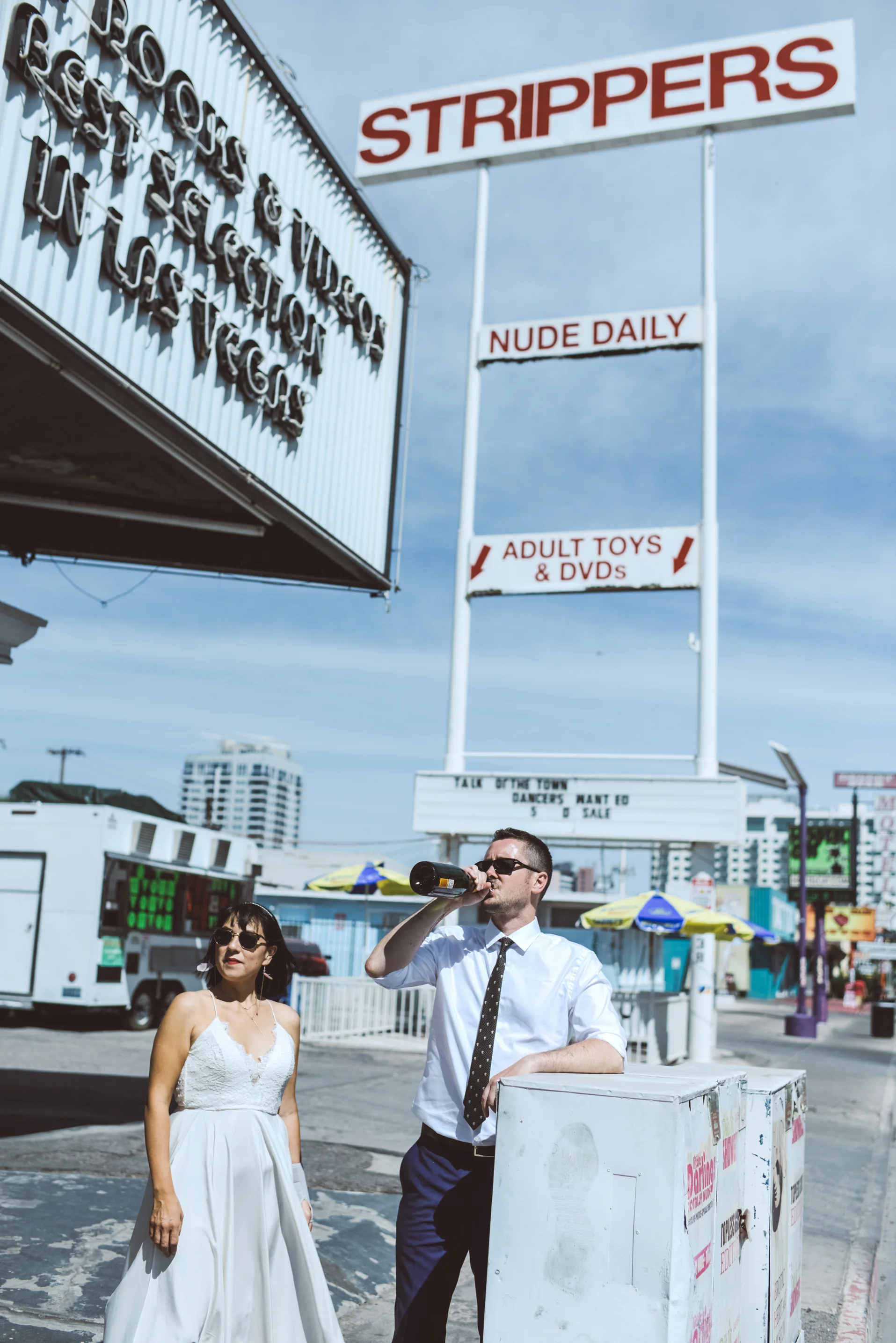 Lifestyle Photography by Ashley Marie Myers Neon Museum Elopemnt DTLV-272.jpg