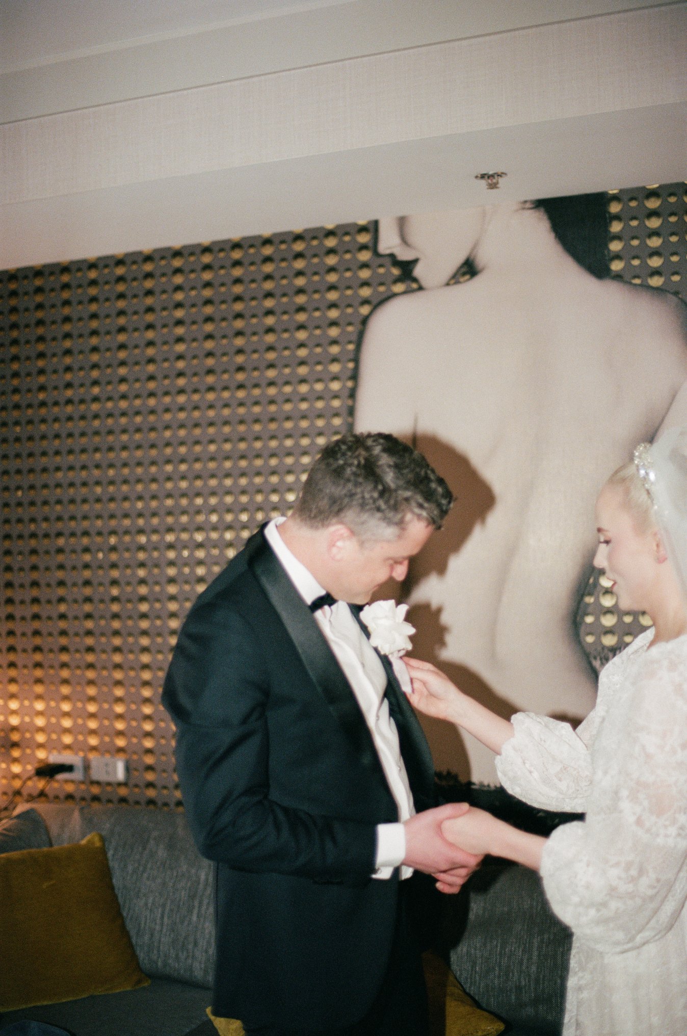 35MM FILM PHOTOGRAPHY WEDDING ELOPEMENT SURE THING CHAPEL LAS VEGAS-34 copy.jpg