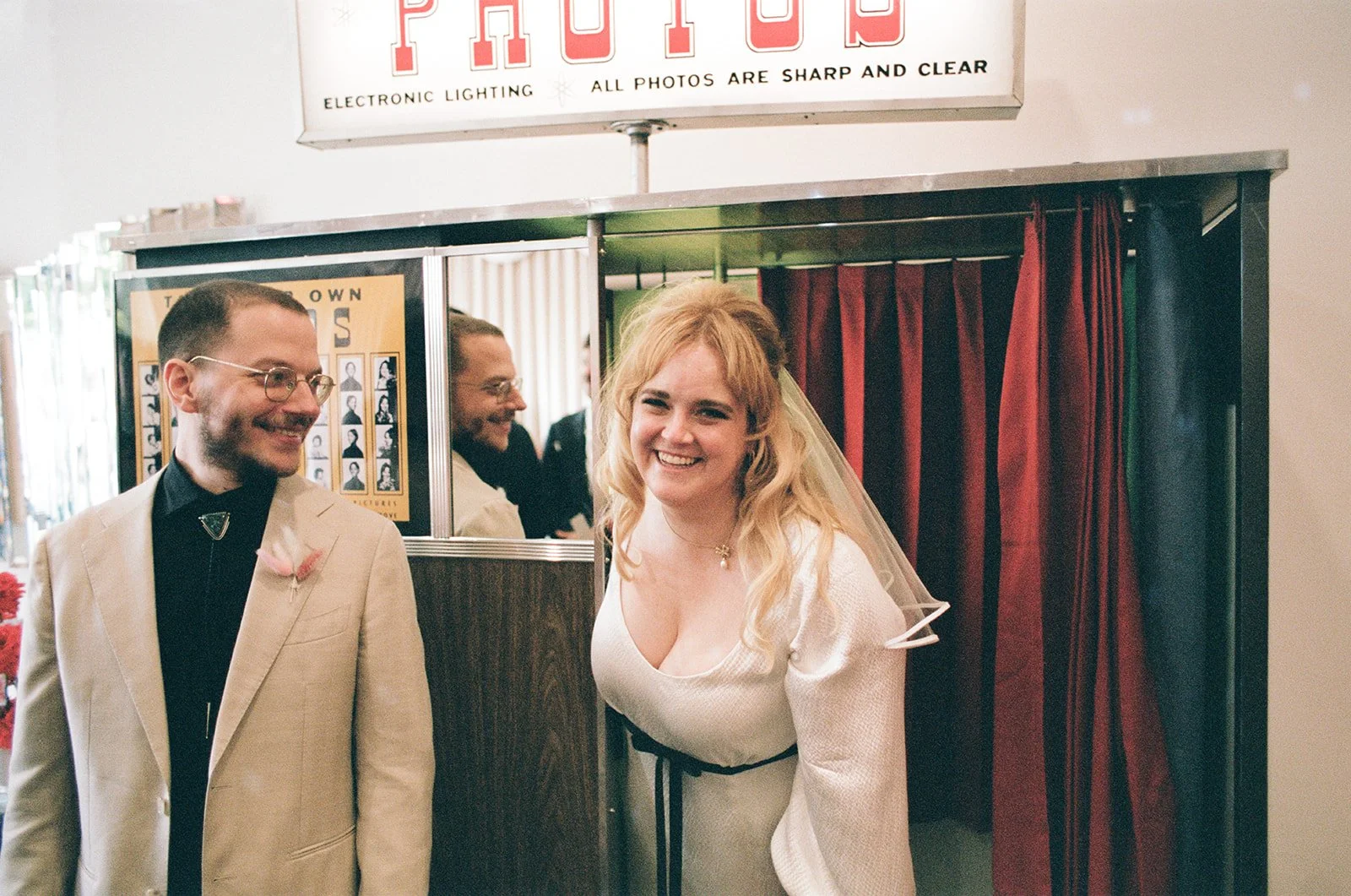 35MM INDIE FILM LAB ASHLEY MARIE MYERS NEON MUSEUM CEREMONY-208_websize.jpg