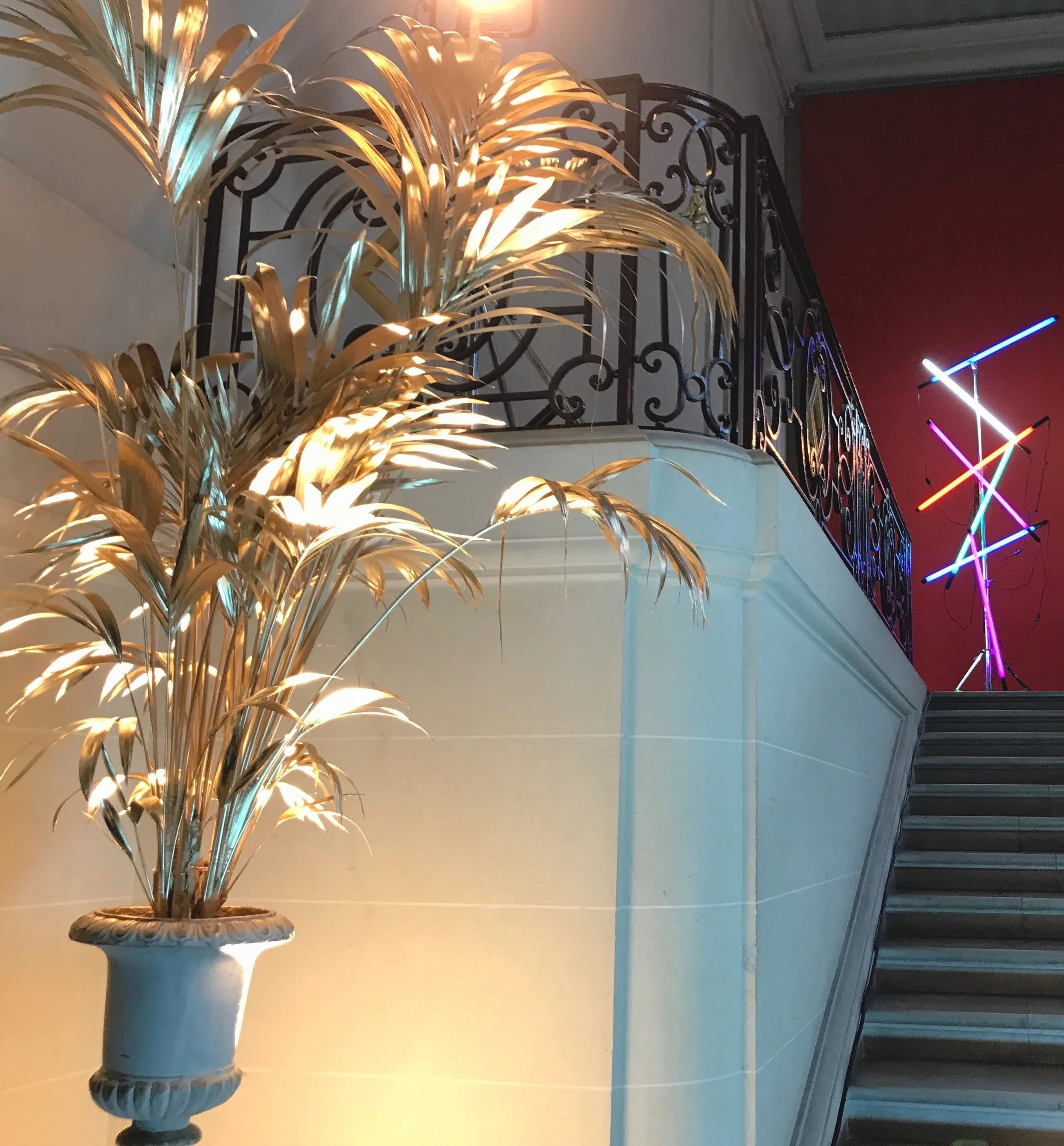 ALIEN CRYSTAL PALACE a film by Arielle Dombasle set designer : Loïc Masi