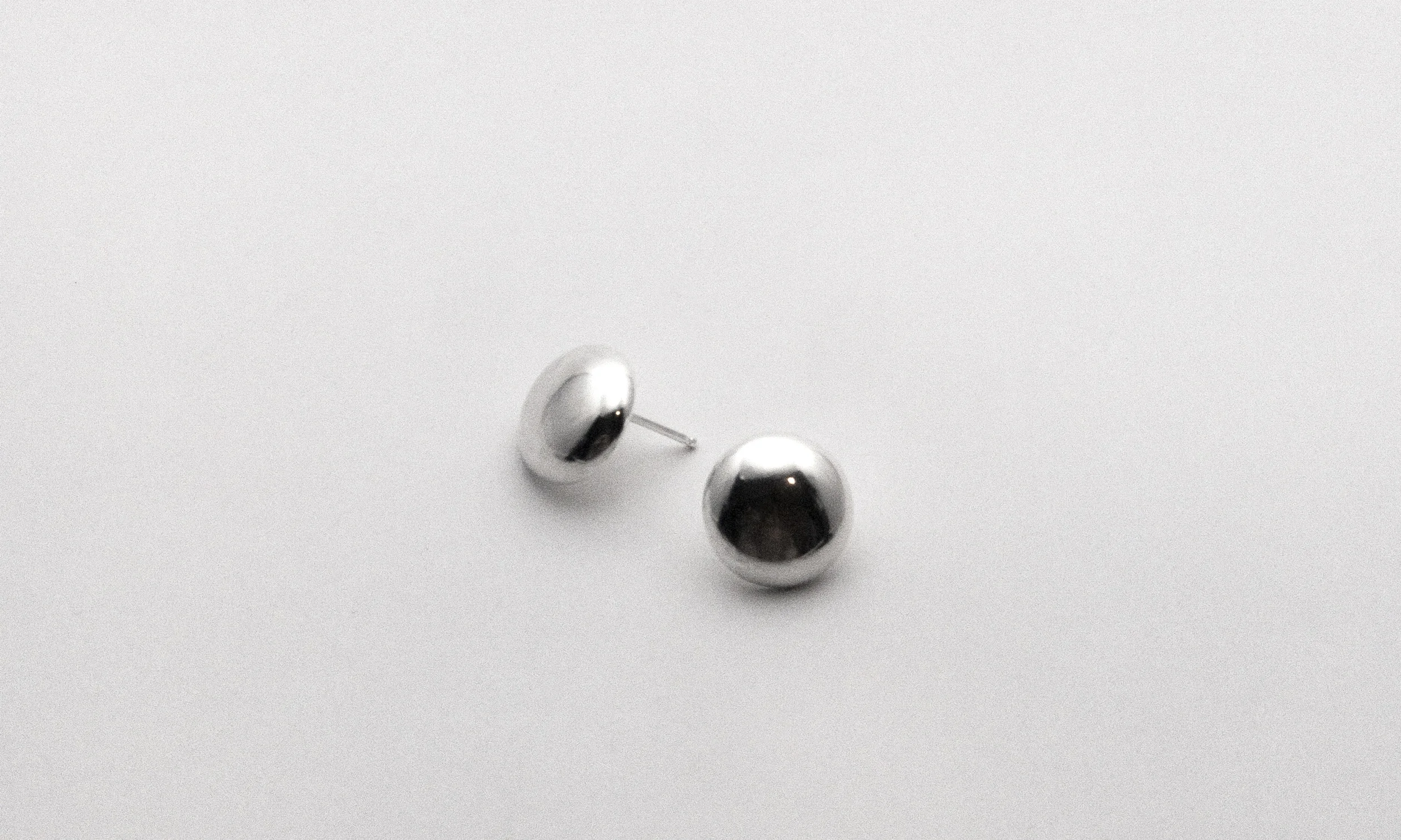FLRNZ-DOTS-XS-02.jpg