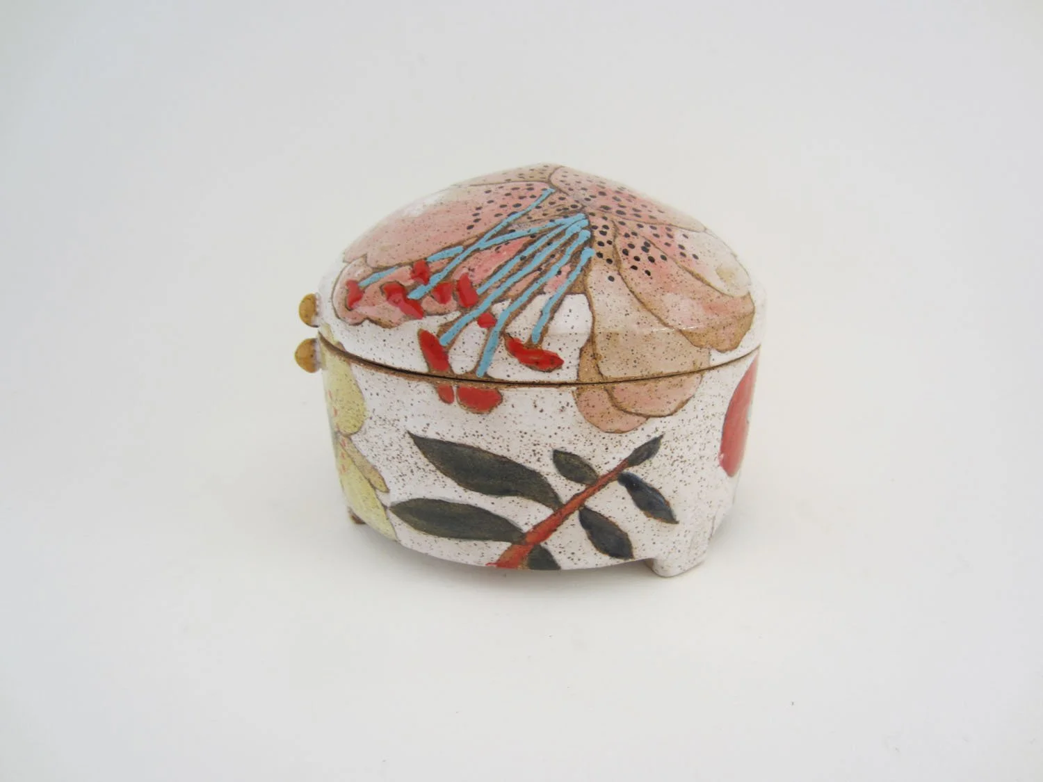 Flowers & Pigment Covered Jar (white)