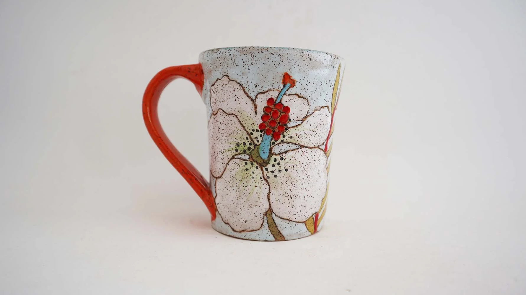 Flowers and Pigment Mug (light blue/red handle)