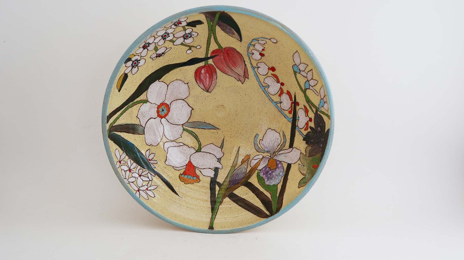 Spring Flowers Medium Serving Bowl (light yellow)