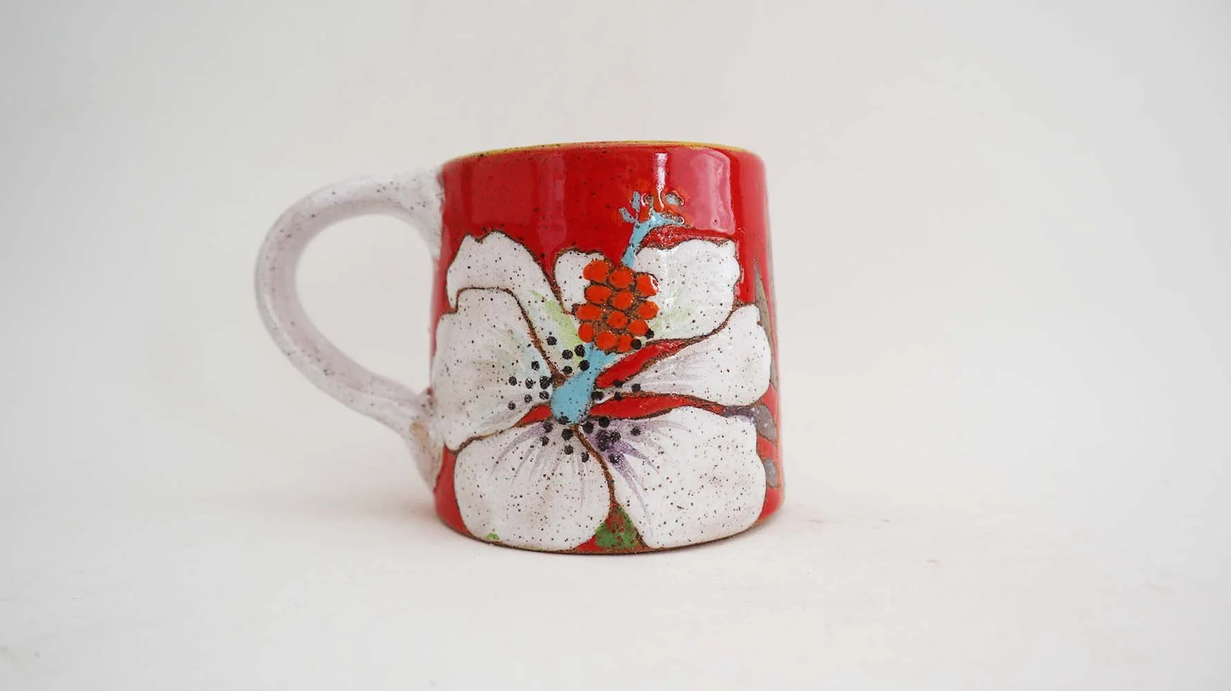 Flowers and Pigment Small Mug (red/white handle)