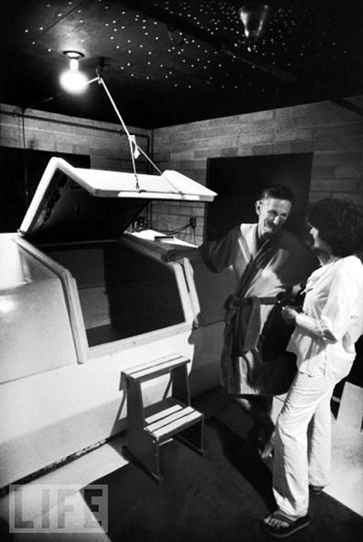 Lilly with one of the first isolation tanks (LIFE)