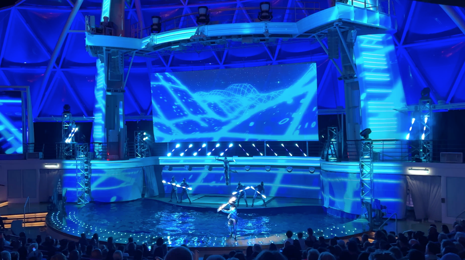 wonder-of-the-seas Intense aqua theater show