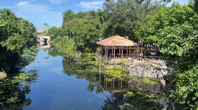 discoevery island boat ride at disney animal kingdom