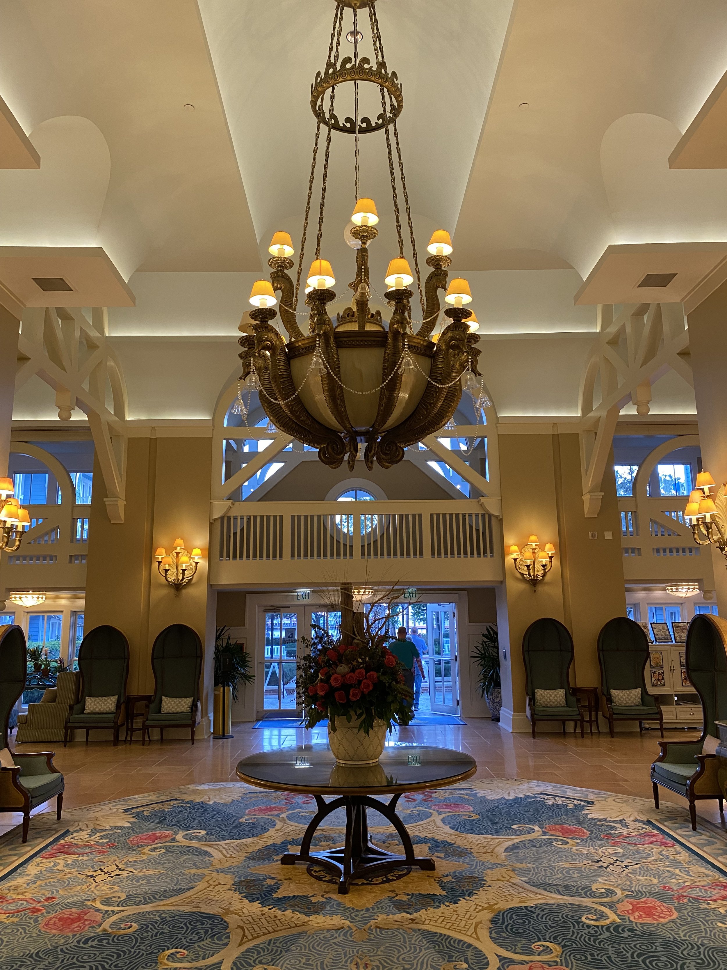  The colorful lobby is inspired by magnificent beach homes that were built on the East Cost during the early part of  the 1900s.    