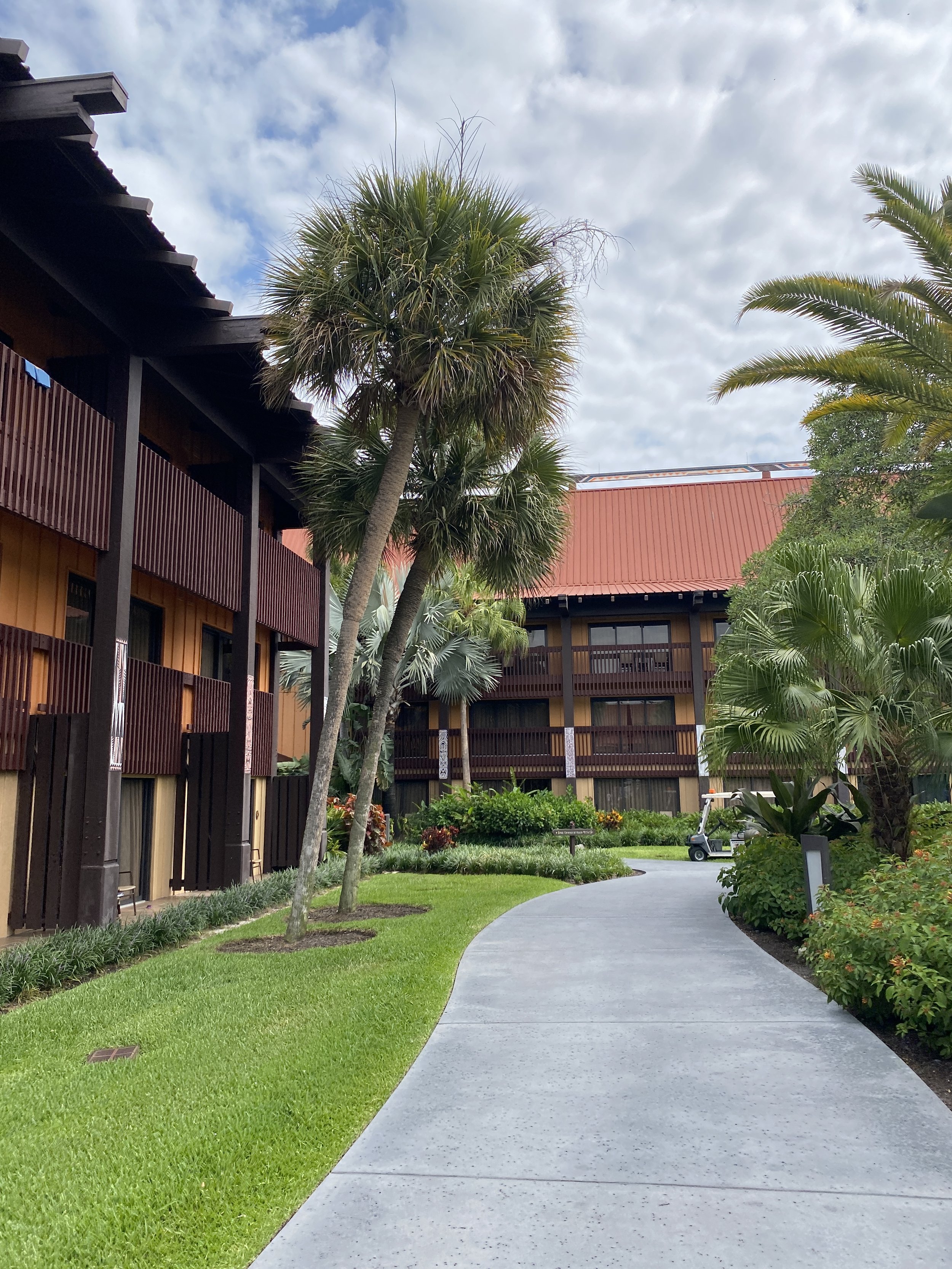  Longhouses consist of 3 floors and are scattered around the resort’s 40 acres.  