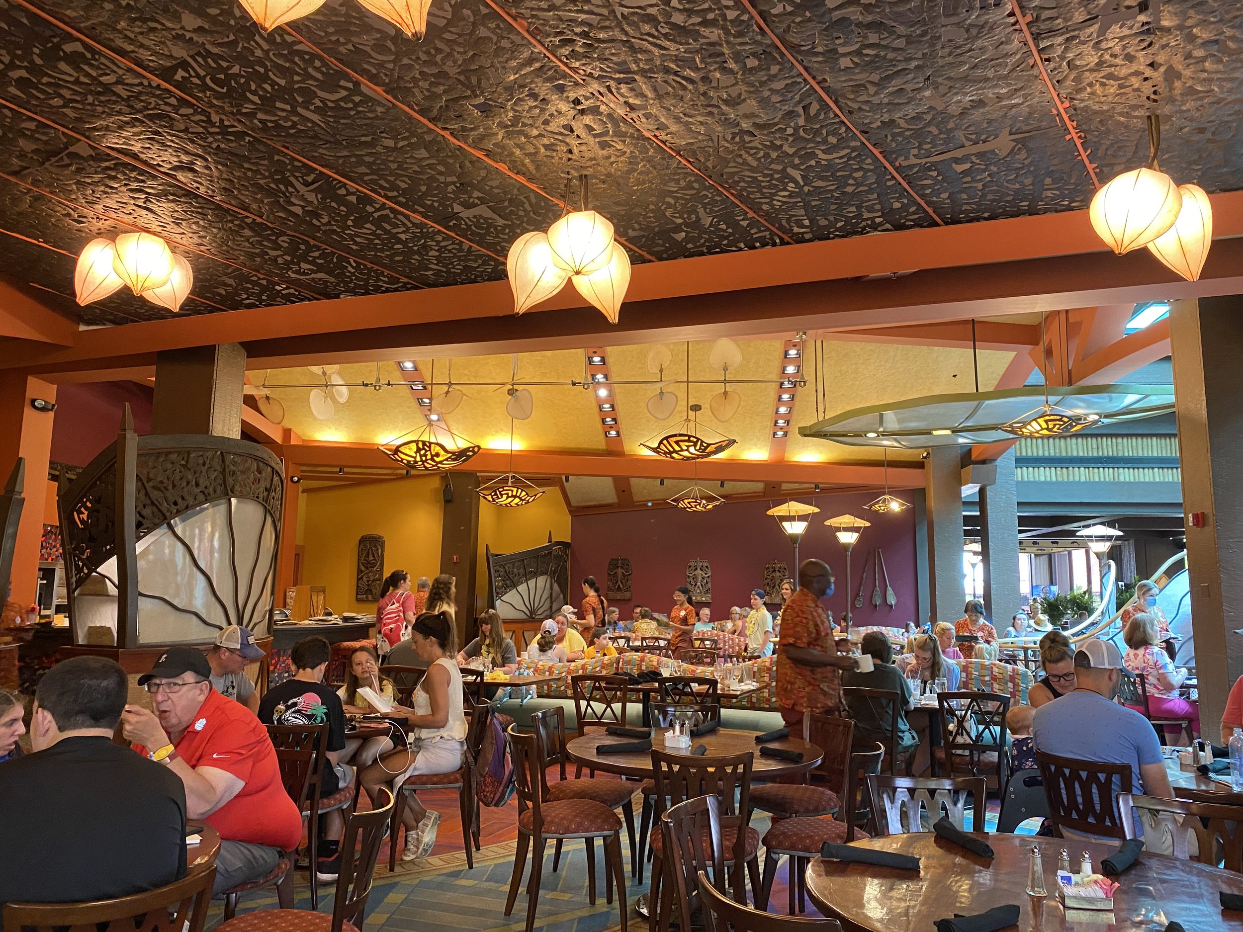  Kona is popular so reservations are recommended, especially for breakfast.     You can also try to join the walkup list from the Disney World mobile app. My family and I have had great luck getting a last minute table by joining the virtual walkup l