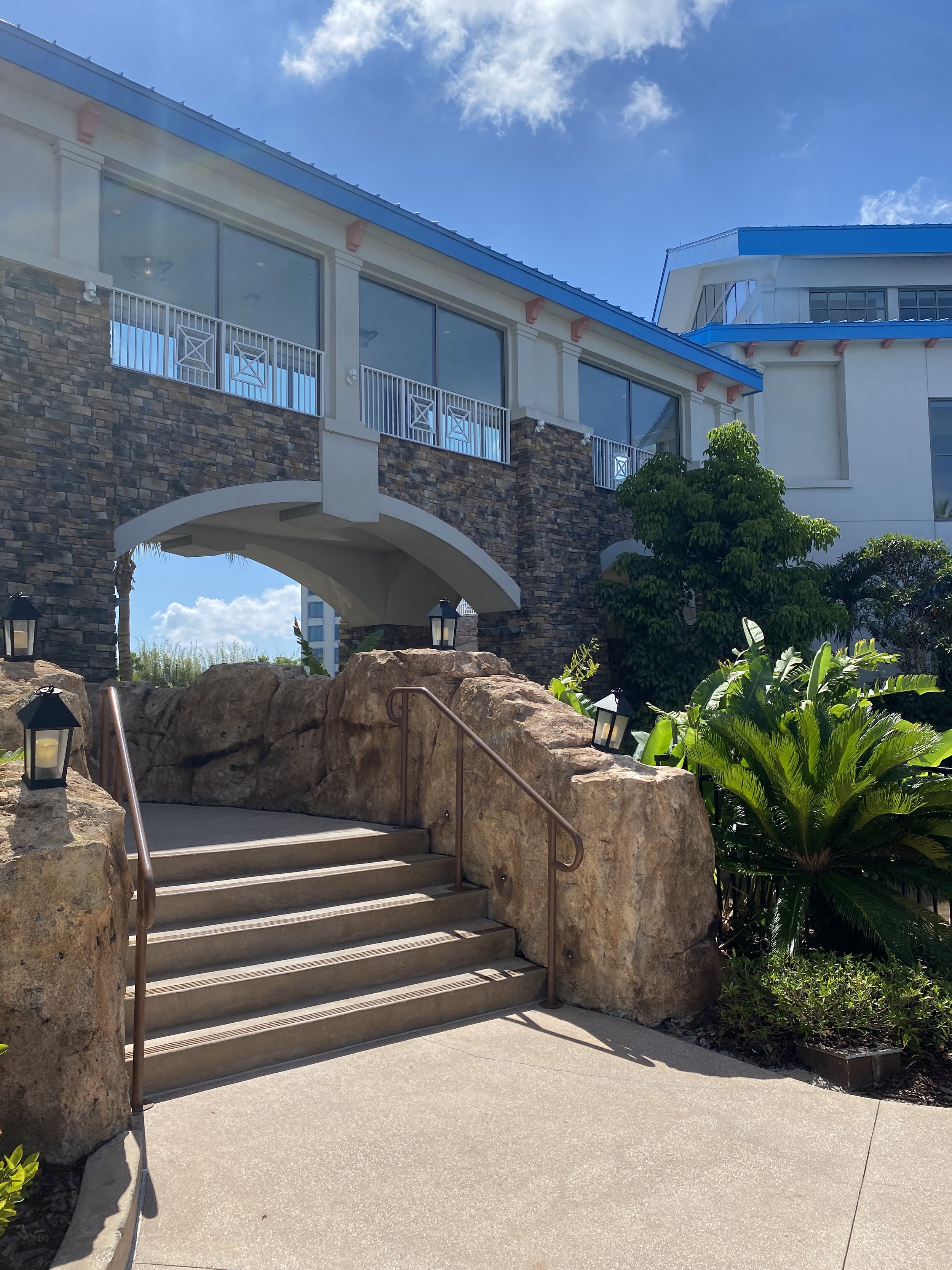  The Caribbean theme of Sapphire Falls extends to outside as well with stone walls and lanterns leading the way to the pool.  