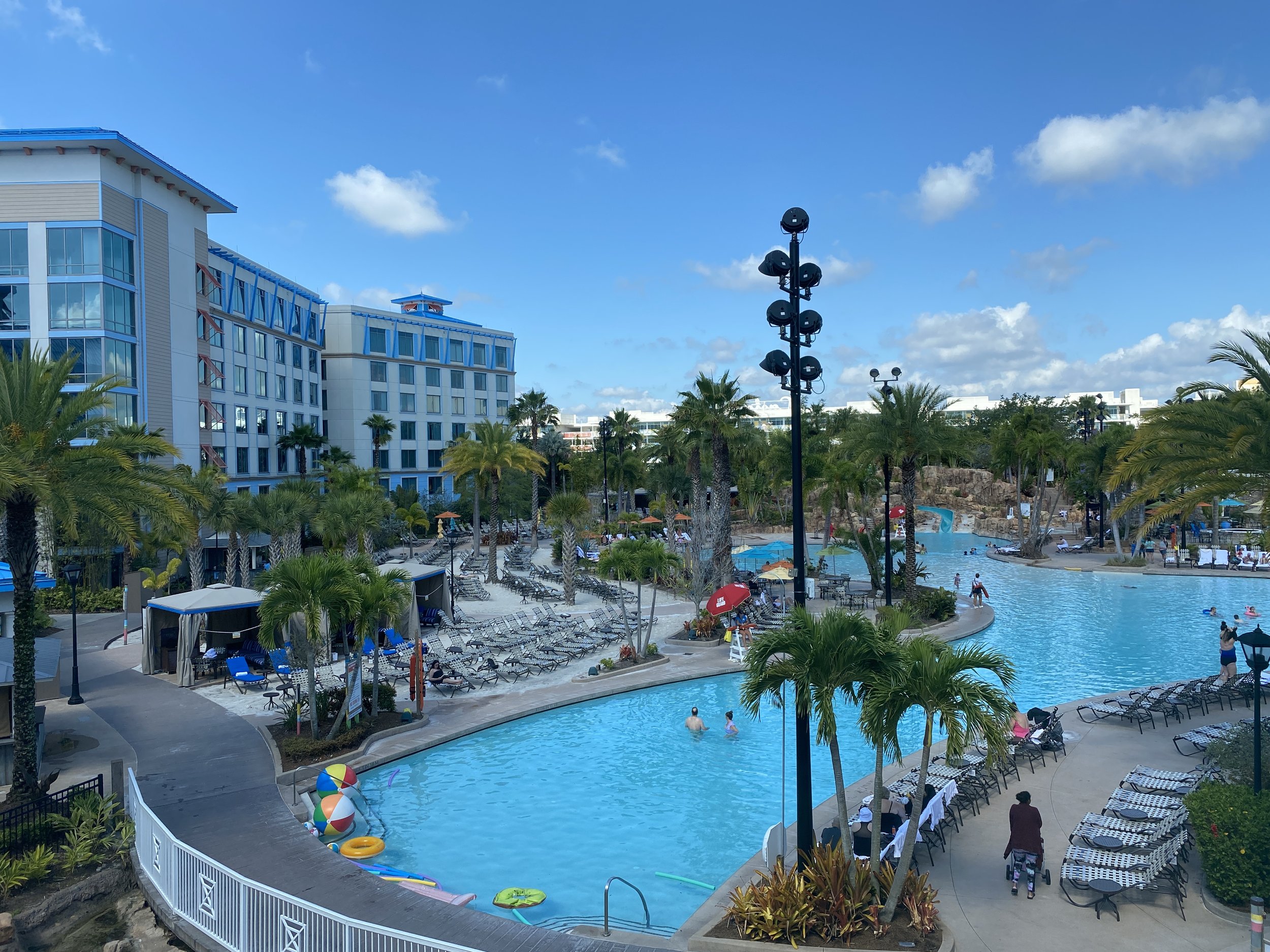  Sapphire Falls Resort has the largest pool at Universal Orlando Resort. The pool features a sand beach area, a children’s play area with pop-up jets, a hot tub, and a waterslide.  