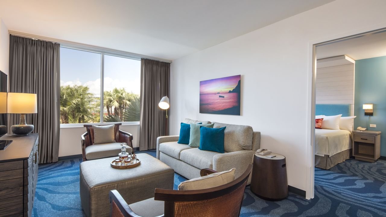  The King Suite features a separate sitting area, and 595 square feet of roomy comfort. 