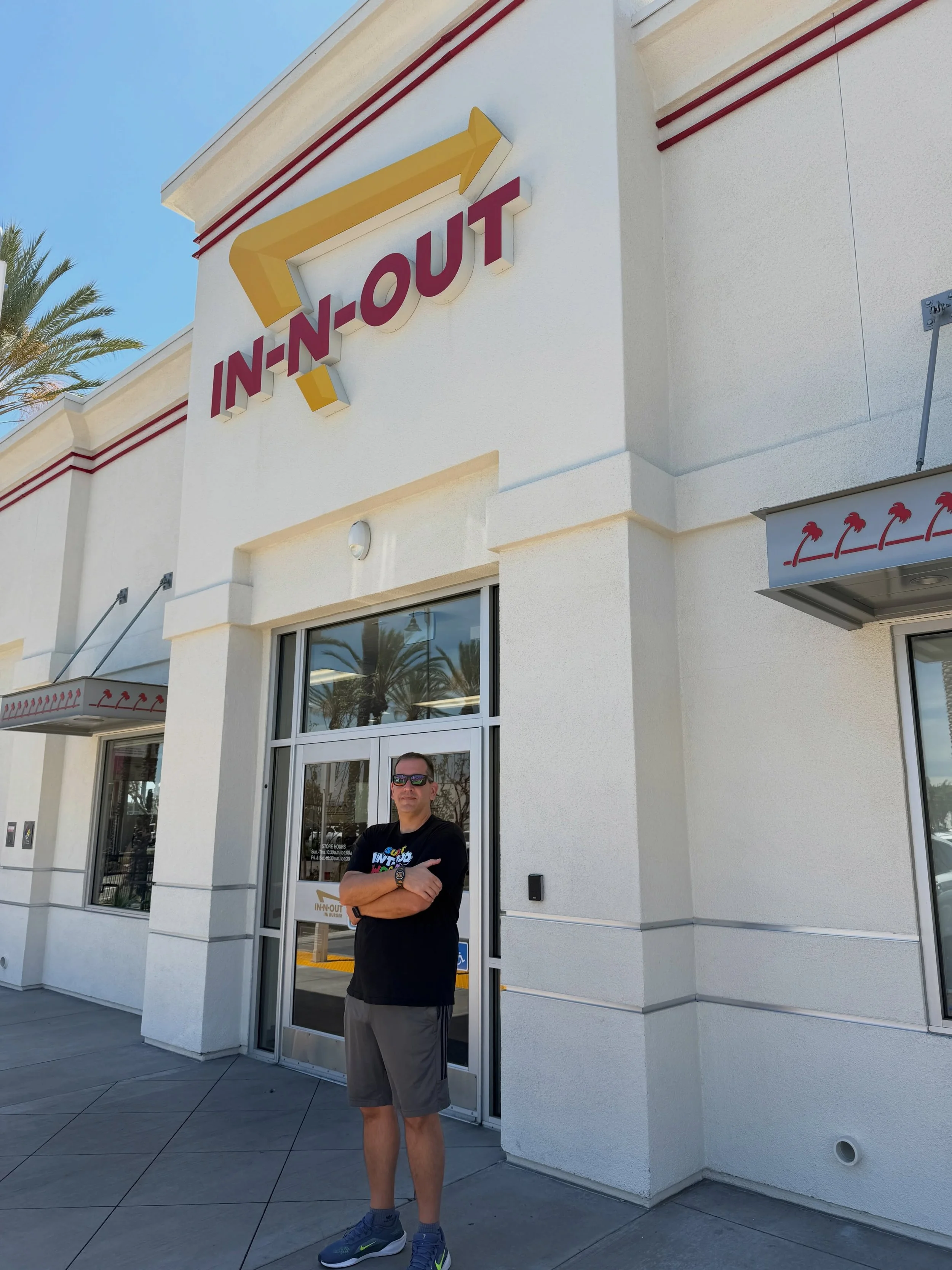 I desperately wish we had In-N-Out Burger back home in Orlando! But since I&rsquo;m just a few blocks from Disneyland, a quick $7 Lyft ride was non-negotiable. Absolutely worth it. Drop your go-to In-N-Out order below so I can try it next time! 👇
#I