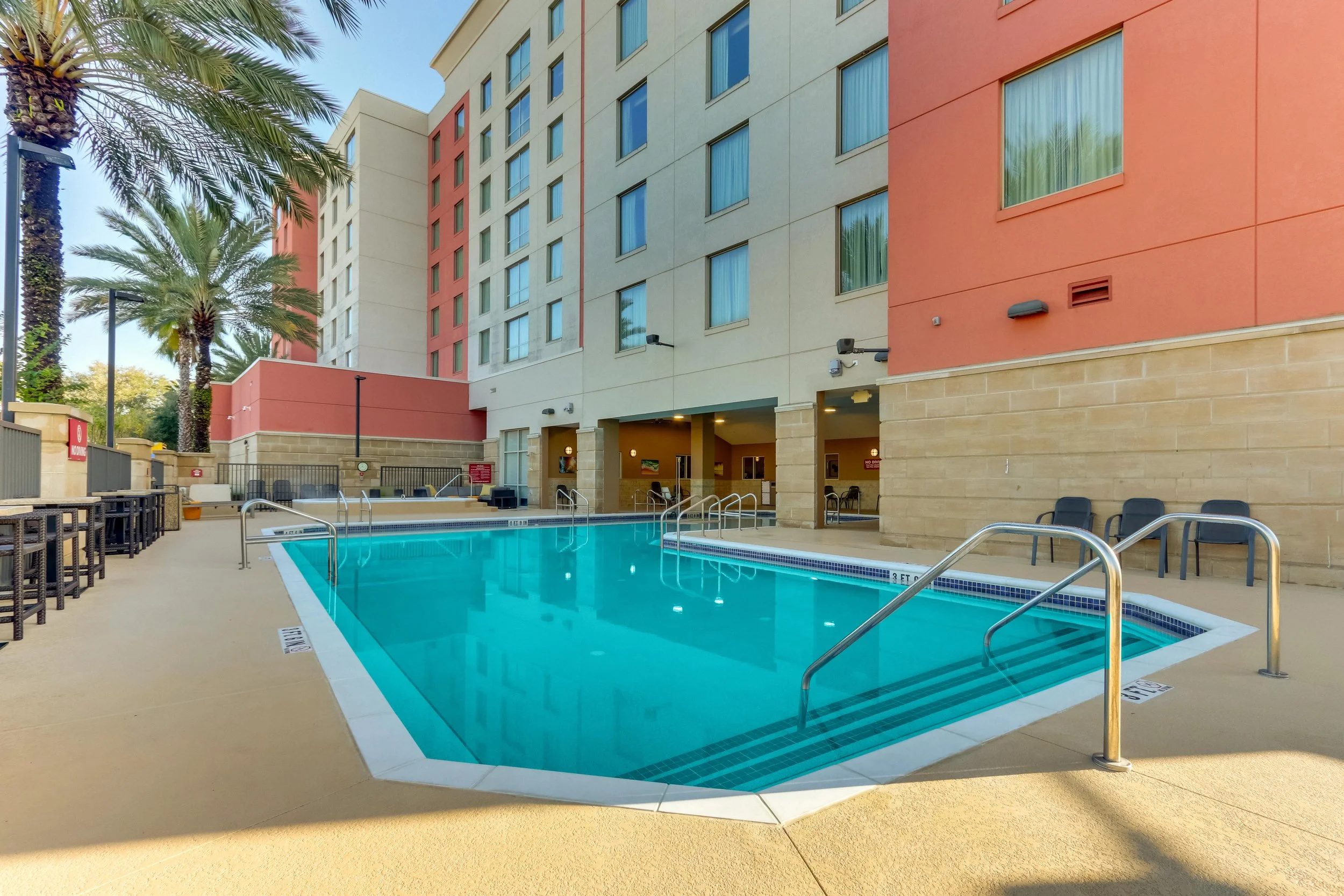 drury universal orlando pool