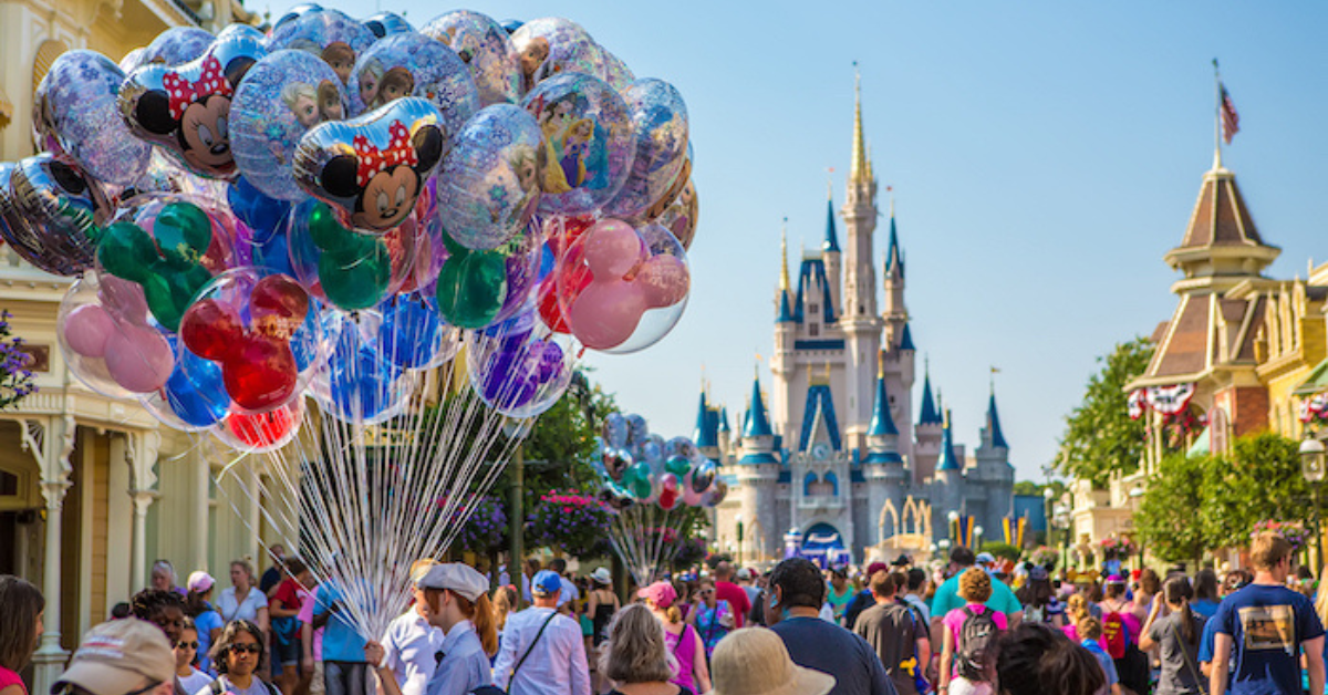 Main Street U.S.A Disney World Magic Kingdom