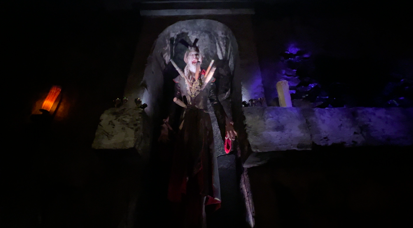 Das Steakhouse at Epic universe, showing a vampire with stakes through his heart