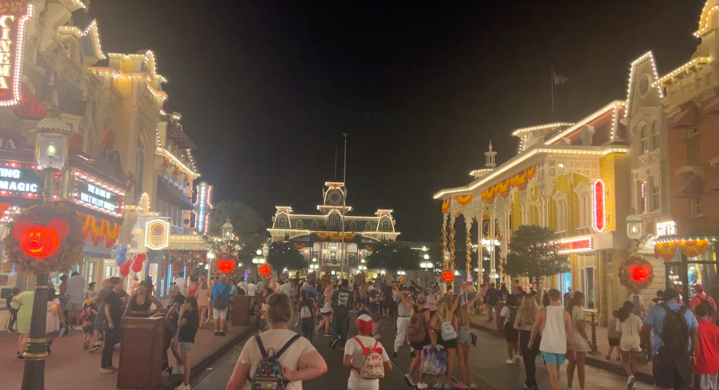 Mickey's Not so scary halloween party - main street usa at night