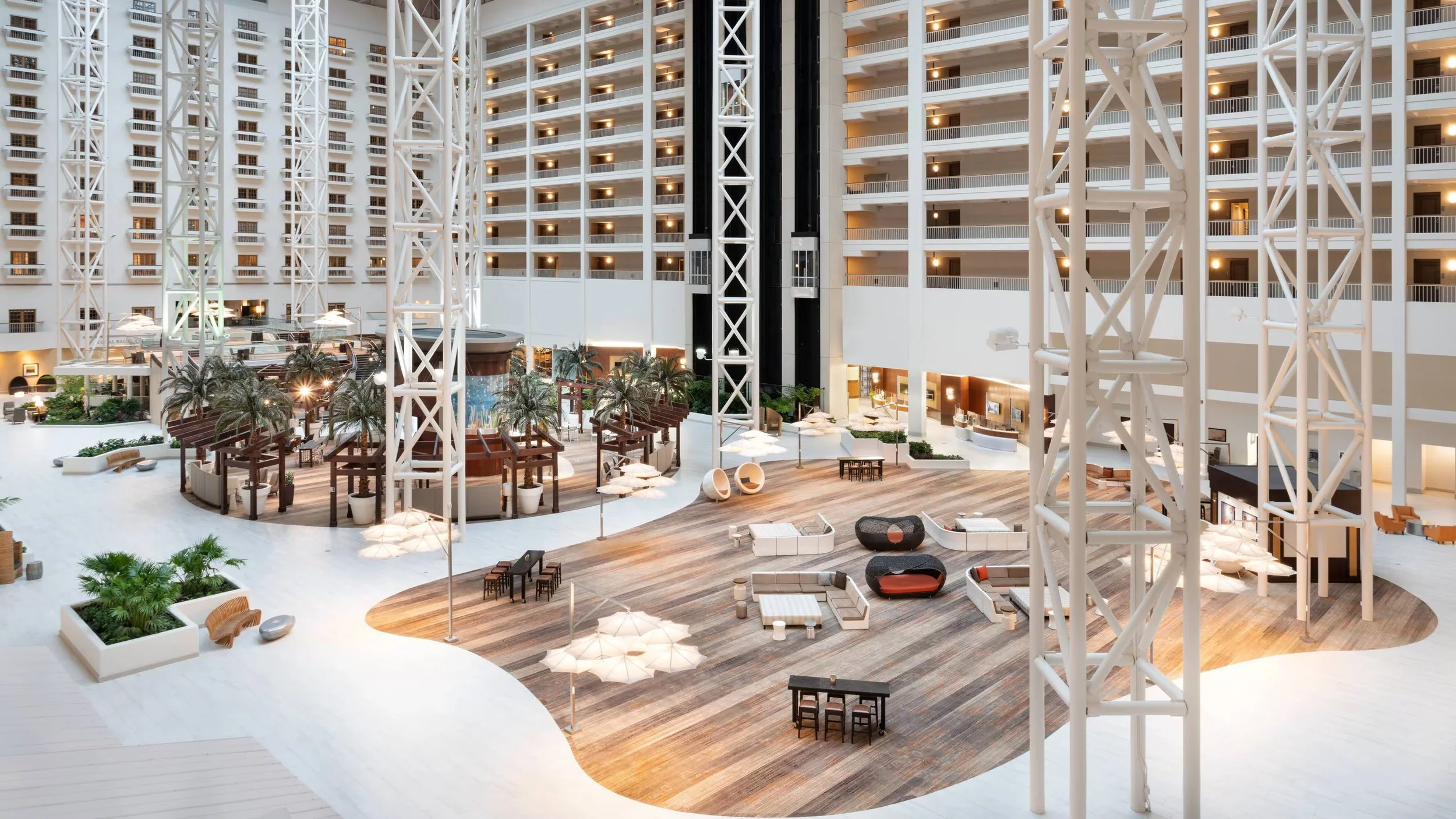 The grand atrium and lobby of the Renaissance Orlando at Seaworld