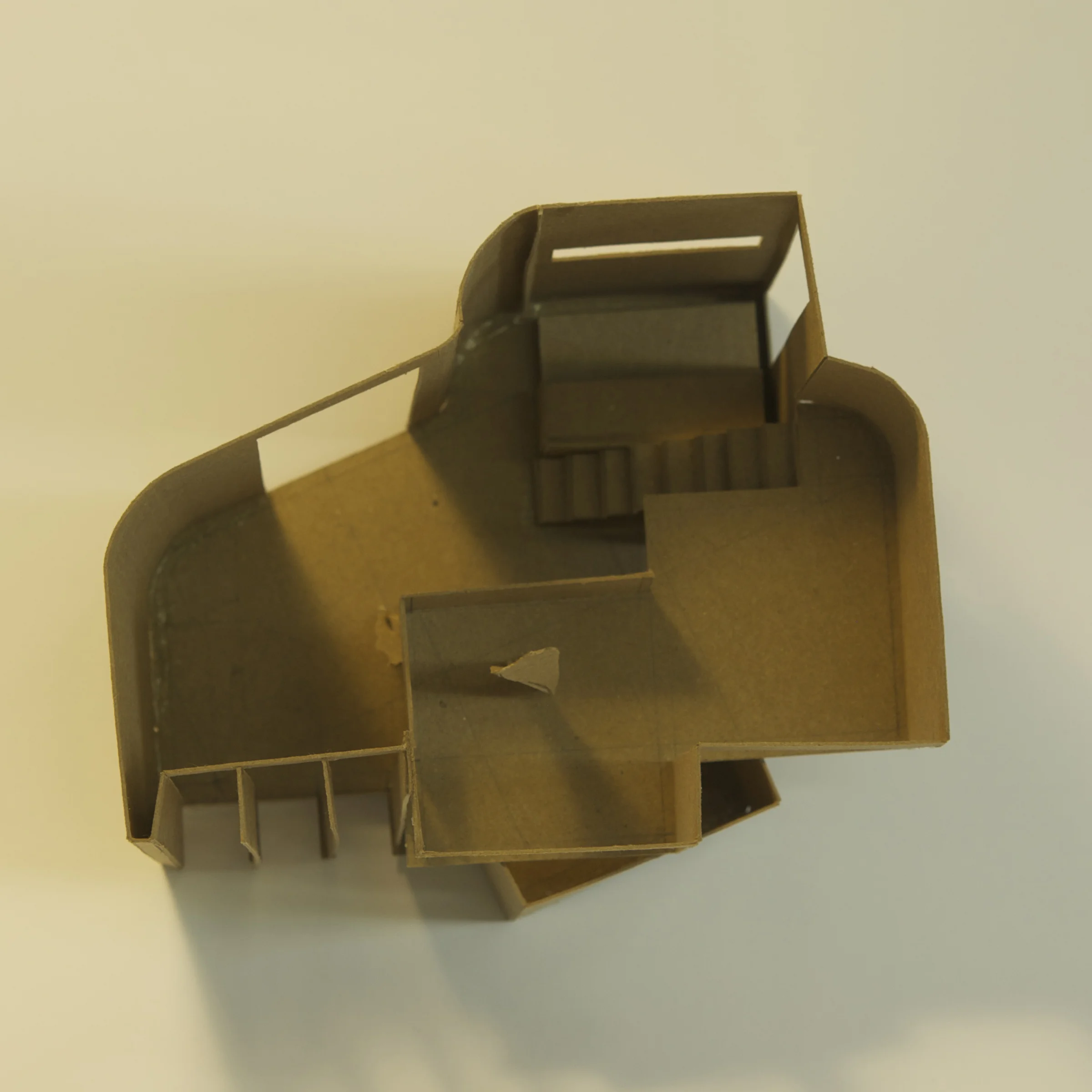 Tonapetyan_model_05.jpg