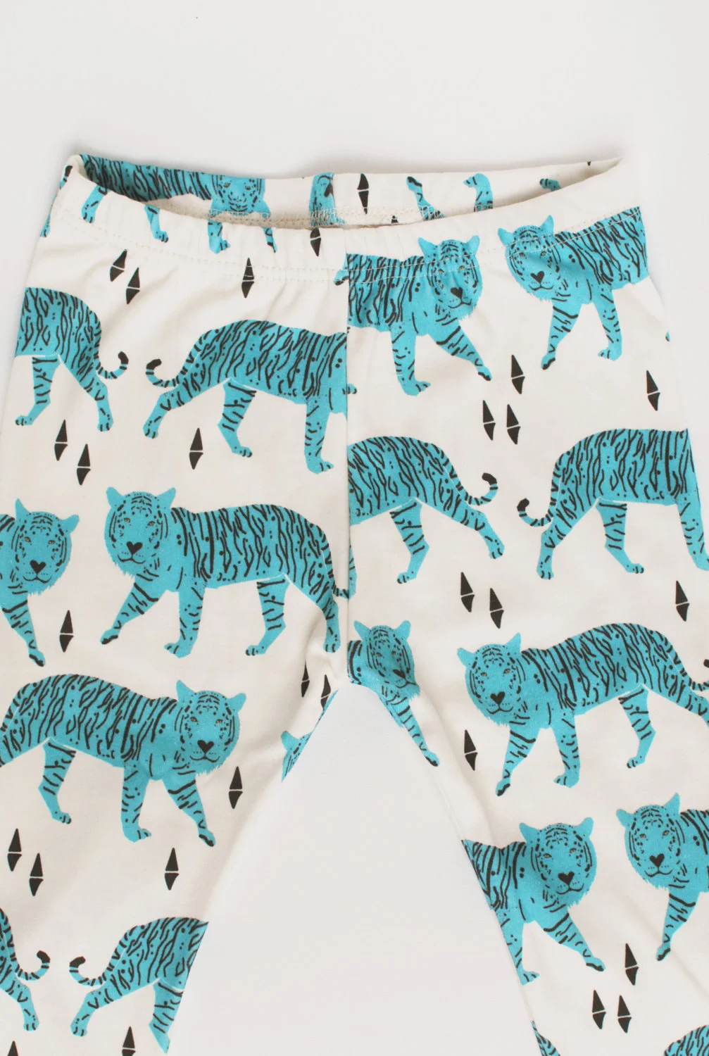 tiger leggings 3.jpg