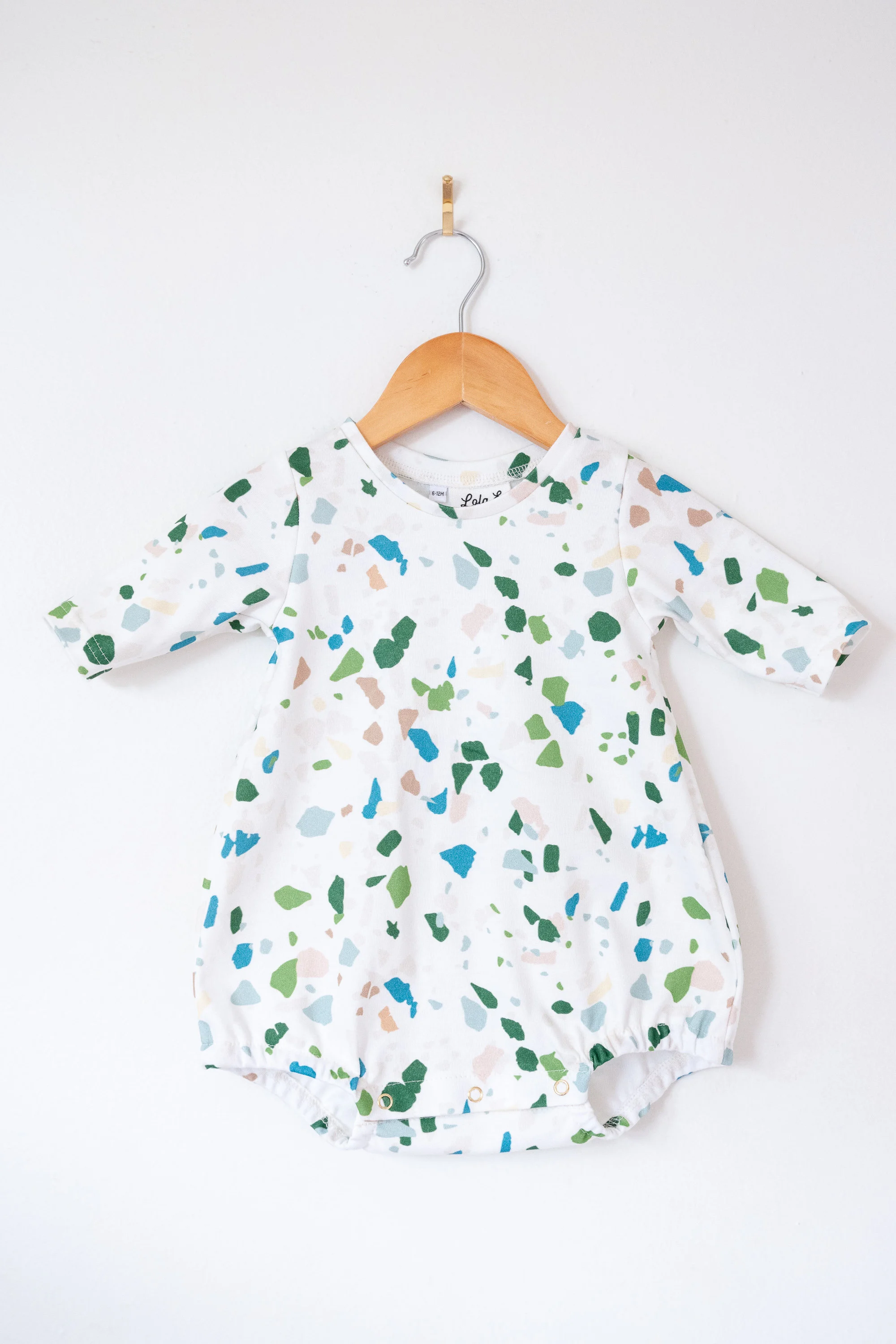 bubble romper with sleeves