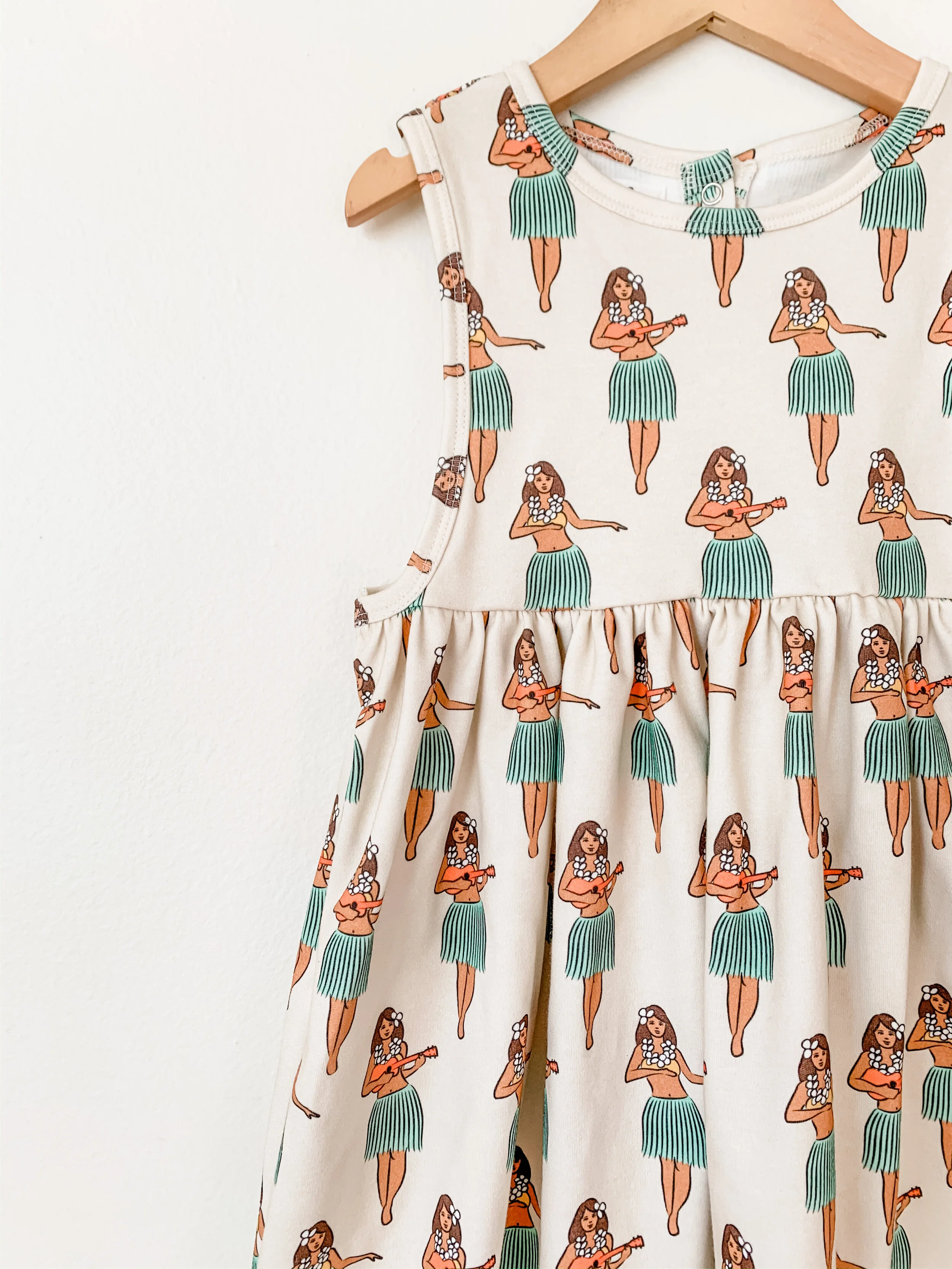 55E2FE63-02D6-44B3-968F-5D83D3E3AF81