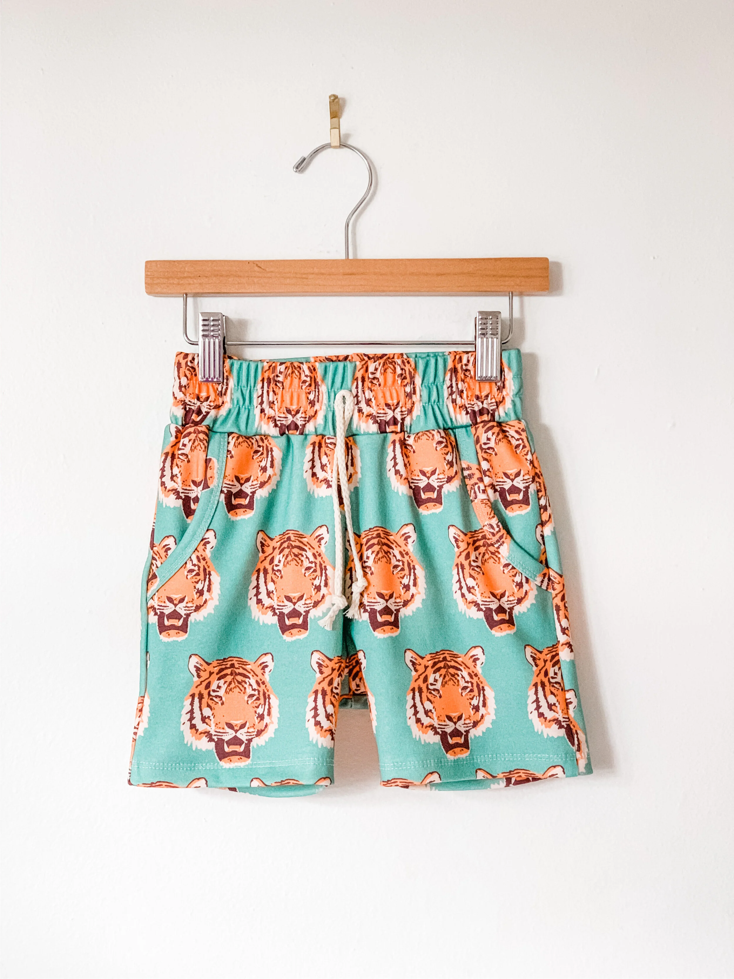 7C60DB79-E41D-44B3-9A99-817FCB9EEAD7