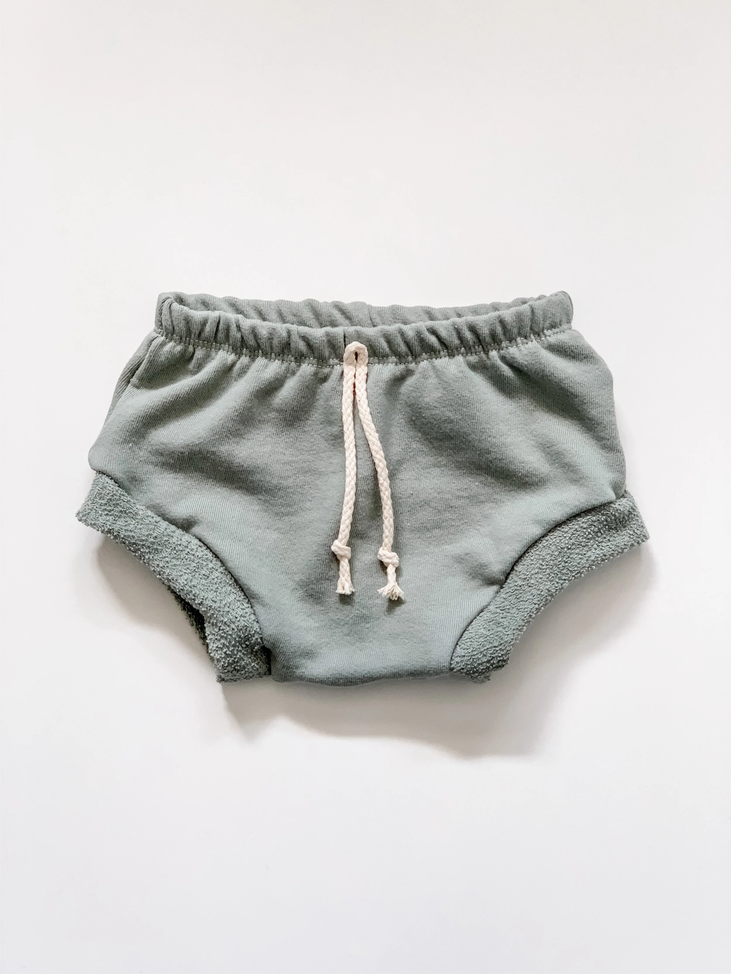 2627DA99-A501-4970-83FC-0AF548EBE1D1