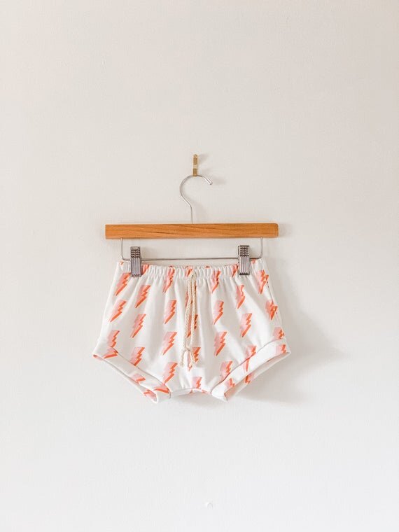 organic shorties // lightning bolt
