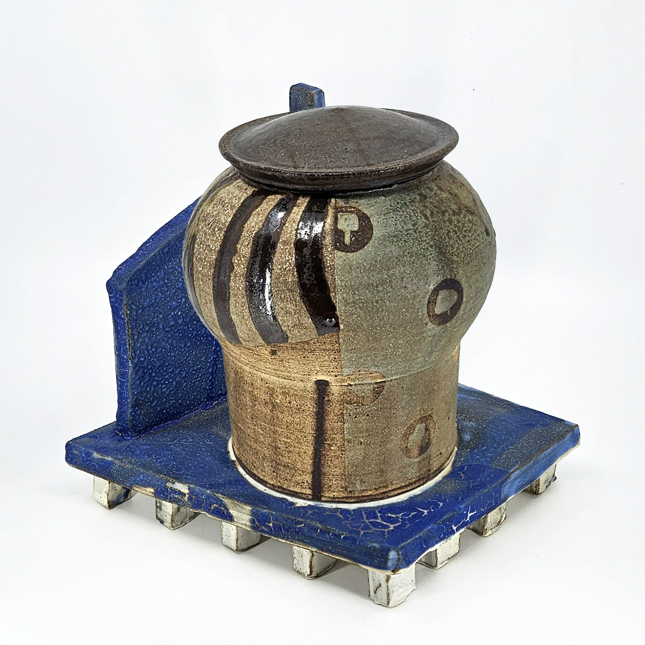 Water Tower Jar with Piled Foundation Stand 