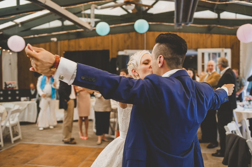 Viva_Love_Philadelphia_Wedding_Photographer_-1096.jpg