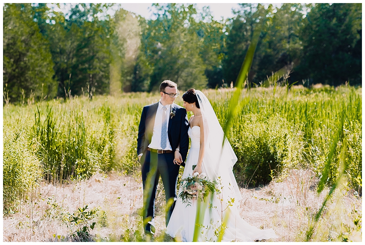 vivalove-sarah-zac-new-hope-pennsylvania-bowman-tower-wildflower-preserve-wedding_0150.jpg