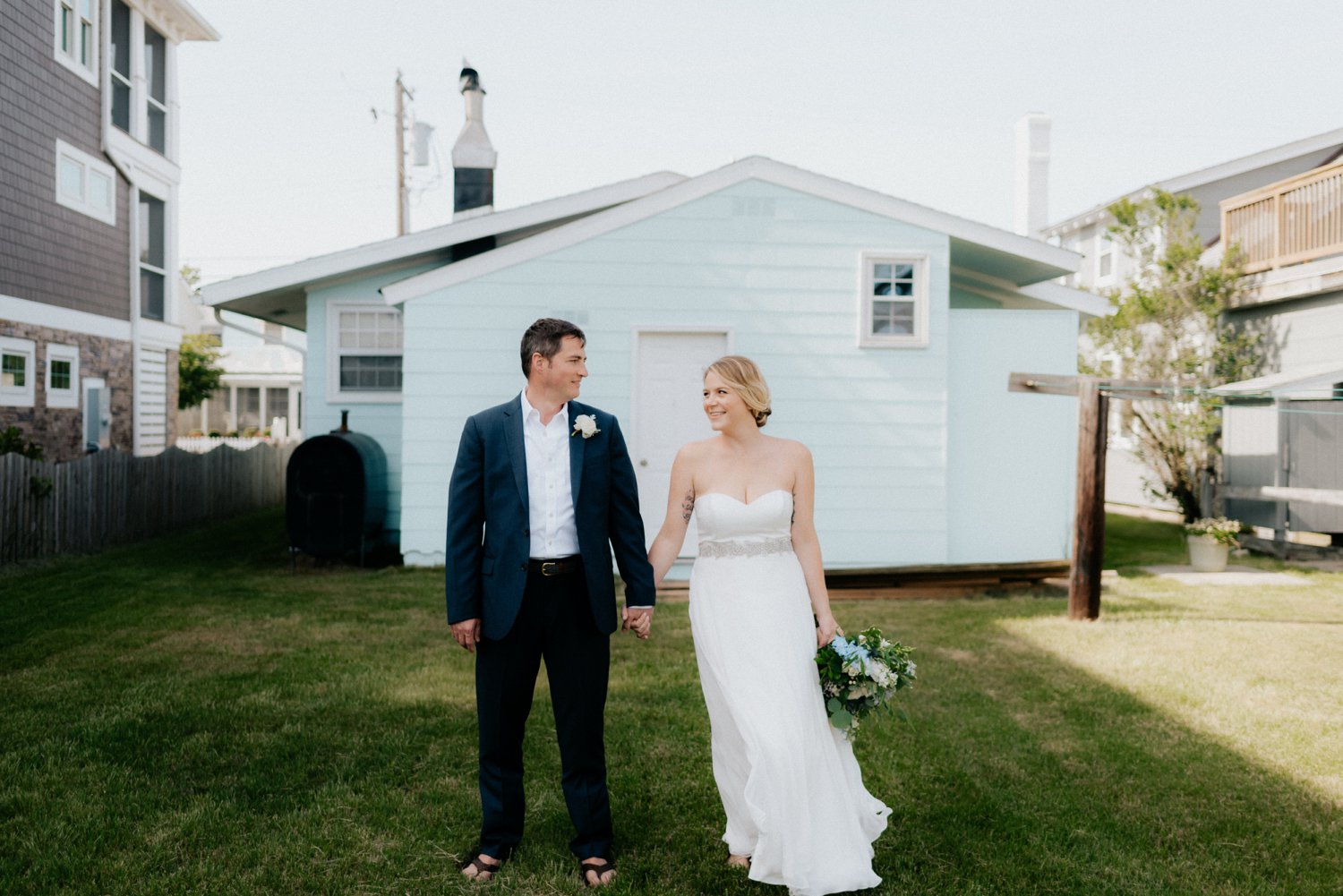 philadelpia-new-jersey-wedding-photographer-beach-backyard-stringlights-fun_0285.jpg