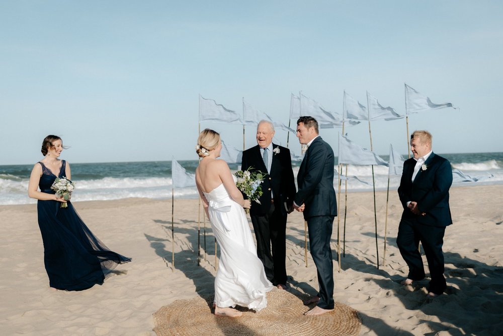 philadelpia-new-jersey-wedding-photographer-beach-backyard-stringlights-fun_0302.jpg