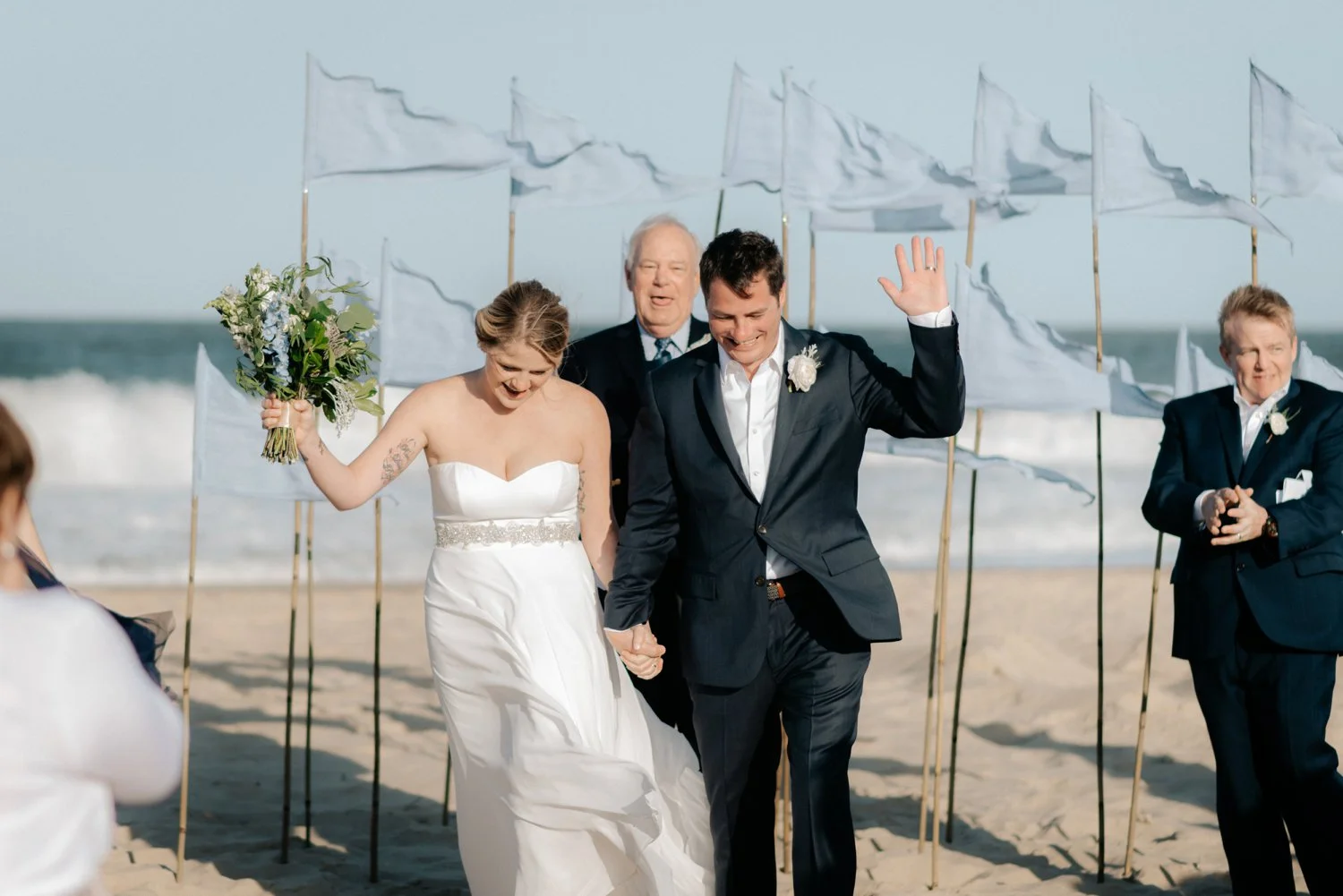 philadelpia-new-jersey-wedding-photographer-beach-backyard-stringlights-fun_0310.jpg