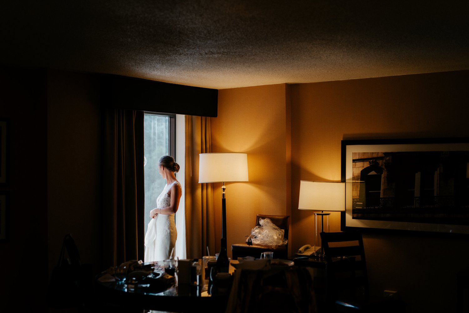 philadelpia-new-jersey-wedding-photographer-moody-reception-design-details-cityscape_0448.jpg