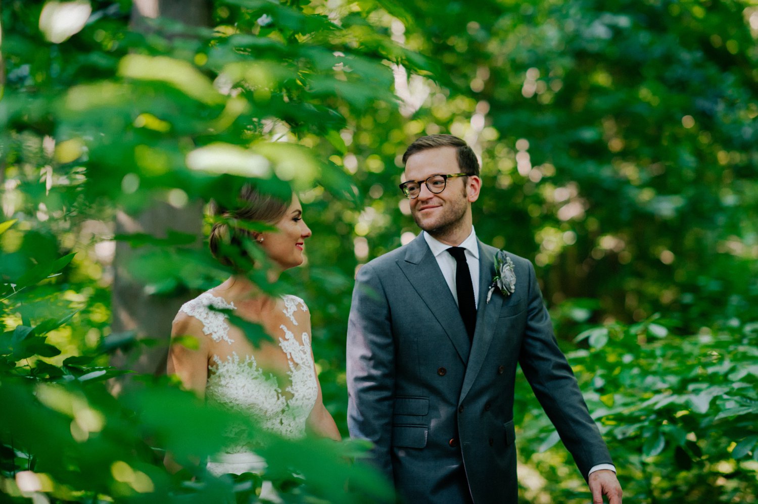 philadelpia-new-jersey-wedding-photographer-moody-reception-design-details-cityscape_0457.jpg