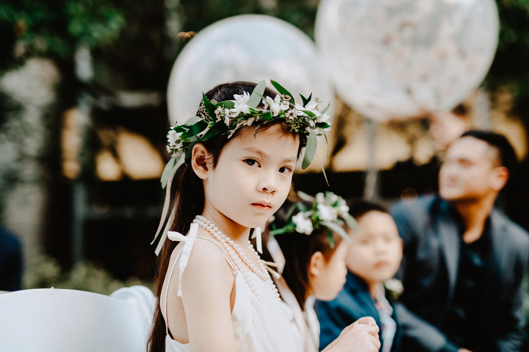 Modern Philadelphia Wedding with a Traditional Tea Ceremony and other Asian Traditions with Glamorous Portraits