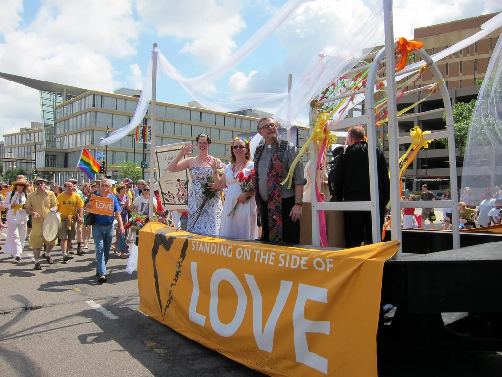 UUs at Pride in the Twin Cities, 2010