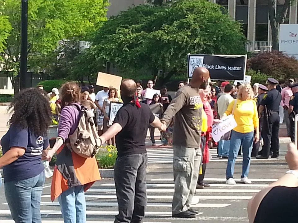 UUs Take Action at Moral Monday CT #BlackLivesMatter Rally