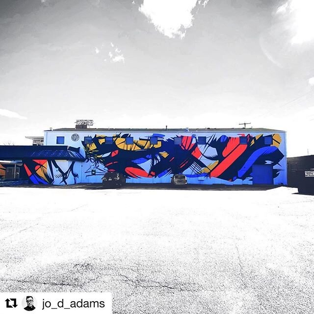 #Repost @jo_d_adams in RVA
・・・
&ldquo;Life isn't about waiting for the storm to pass...It's about learning to dance in the rain.&rdquo; -Vivian Greene
&bull;
&bull;
by @asvpart
&bull;
&bull;

#muralart #art #urbanphotography #photography #streetphoto