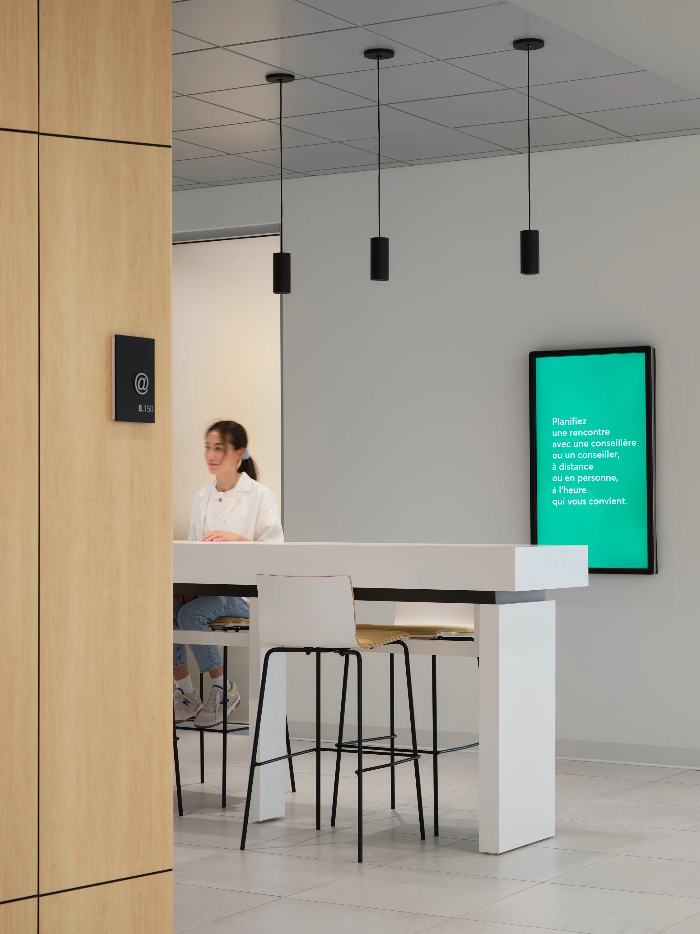 Desjardins Granby - Architecture et Design par MUUK Architecture  Aedifica 