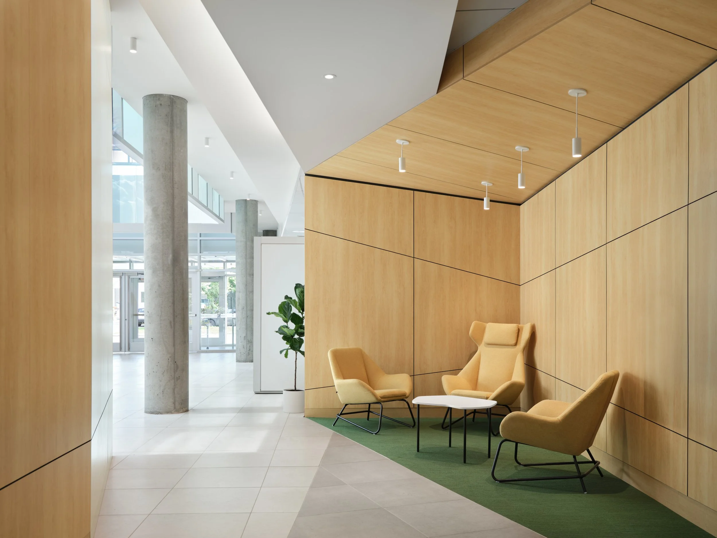 Desjardins Granby - Architecture et Design par MUUK Architecture  Aedifica 