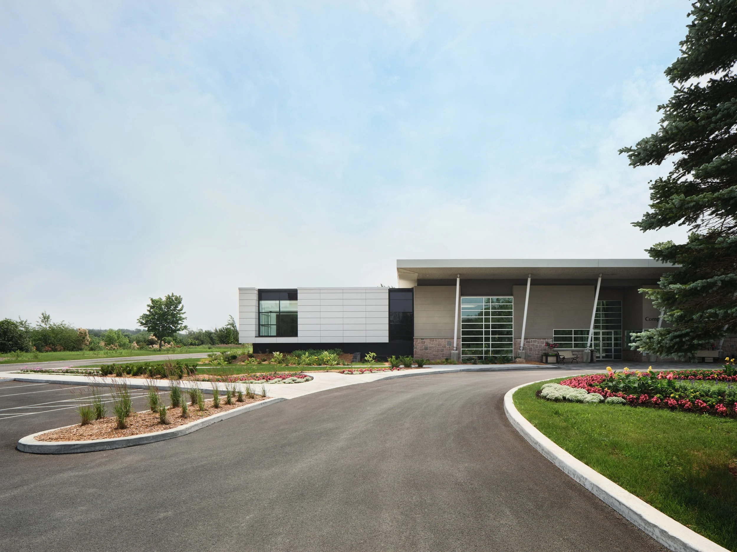  Phil Bernard Photographe Inc. 