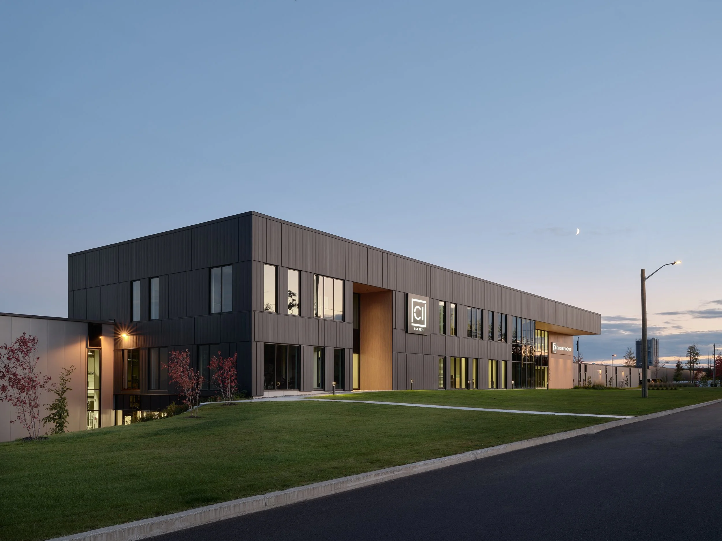 EmptyName 12_Web 1.jpg