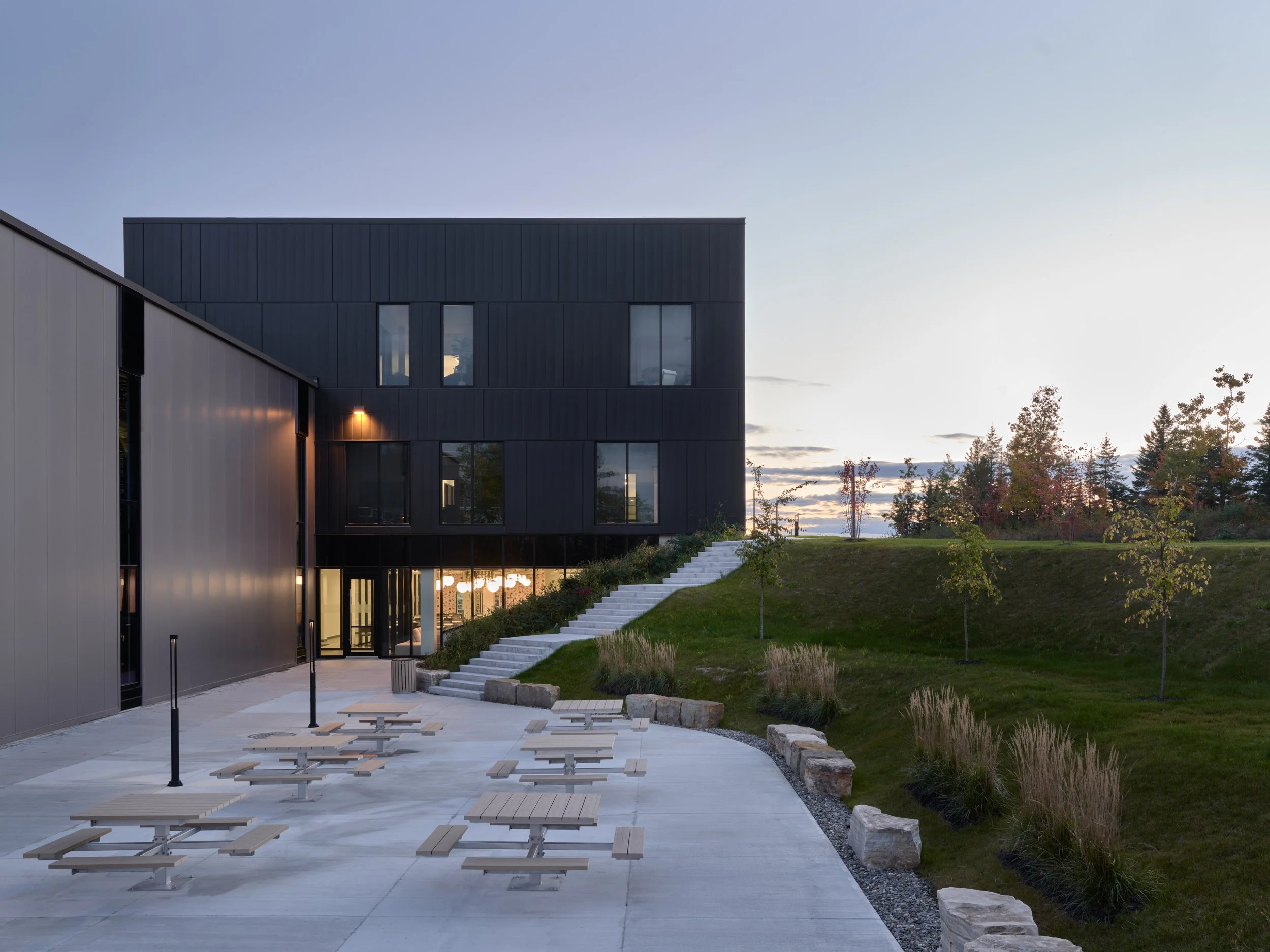 EmptyName 22_Web 1.jpg